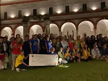 Consegna della donazione a Lampi Milano nel chiostro