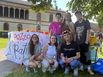 I ragazzi del Leo Club al banco del Pozzo di San Patrizio