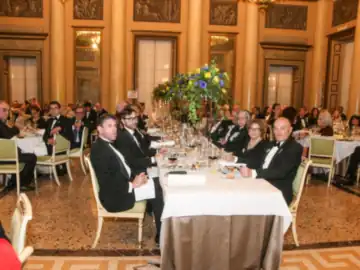La sala del gala durante la serata con il Presidente Internazionale
